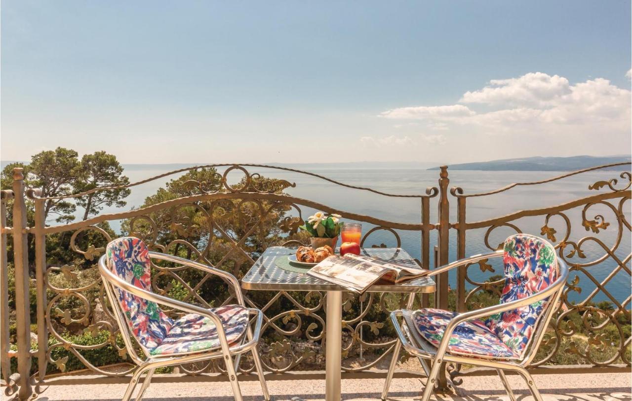 Amazing Apartment In Krvavica With Wifi Dış mekan fotoğraf