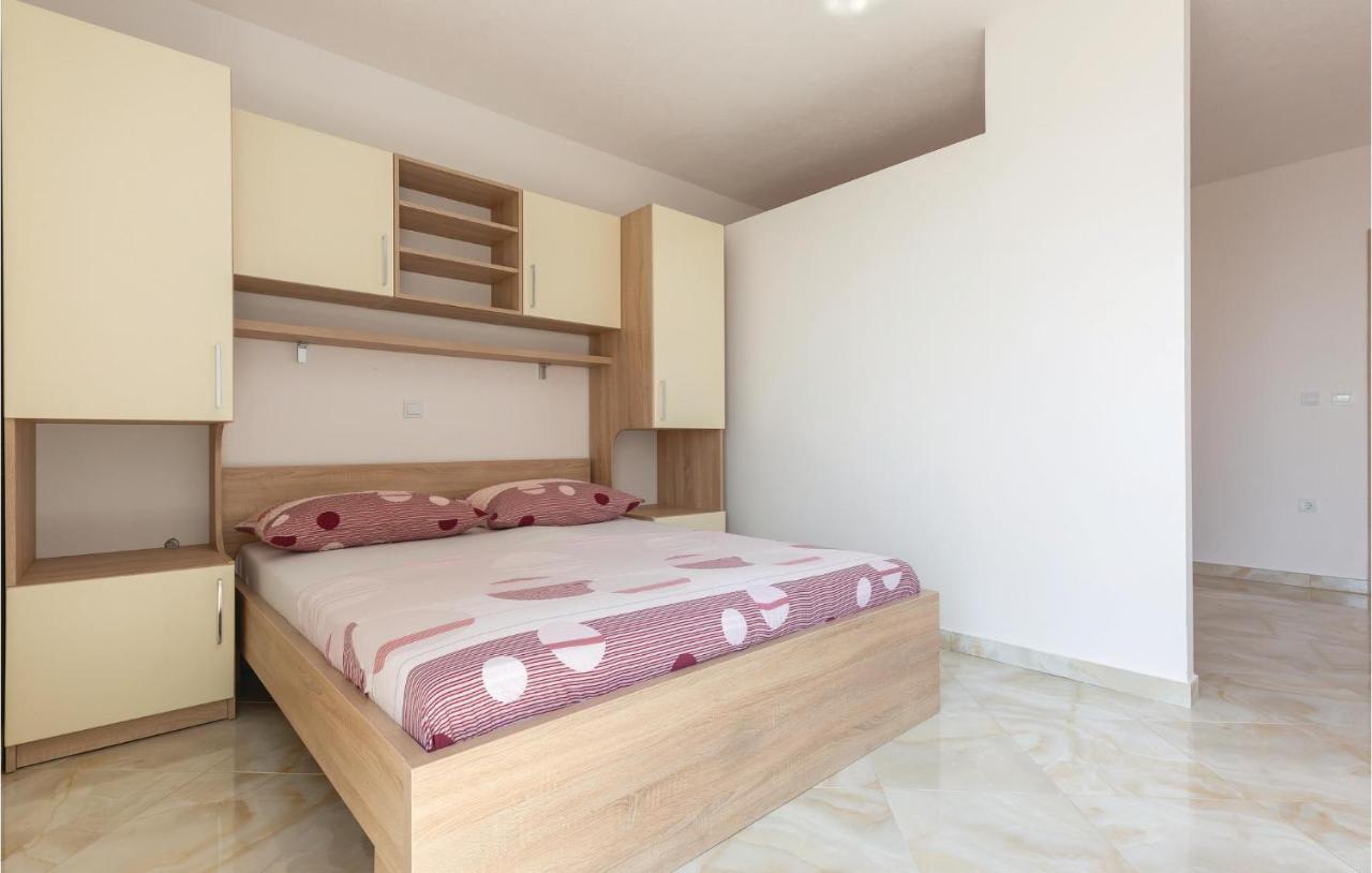 Amazing Apartment In Krvavica With Wifi Dış mekan fotoğraf